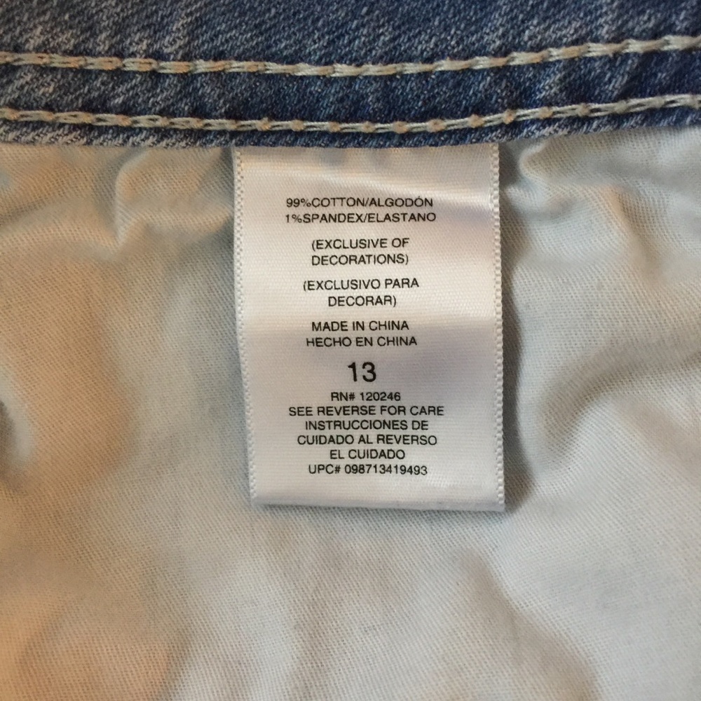 Distressed jeans - Picture 6 of 6
